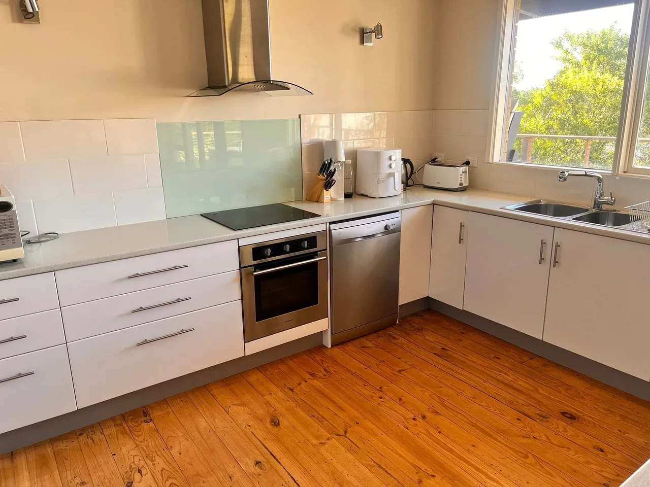 Kitchen before cleaning